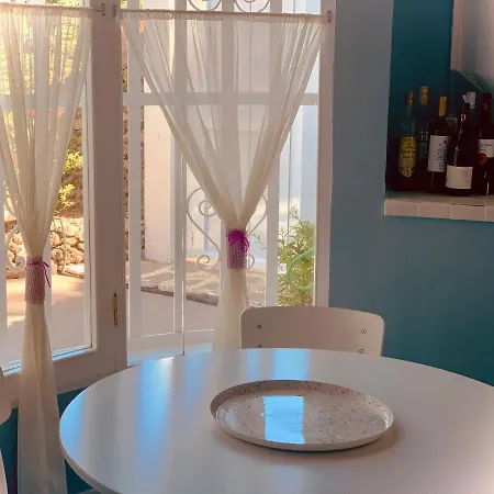 Sunny House, Σπίτι διακοπών Chayofa